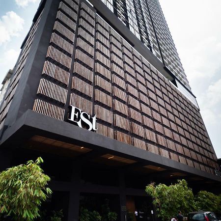 Est Suites Bangsar By Airhost クアラルンプール エクステリア 写真