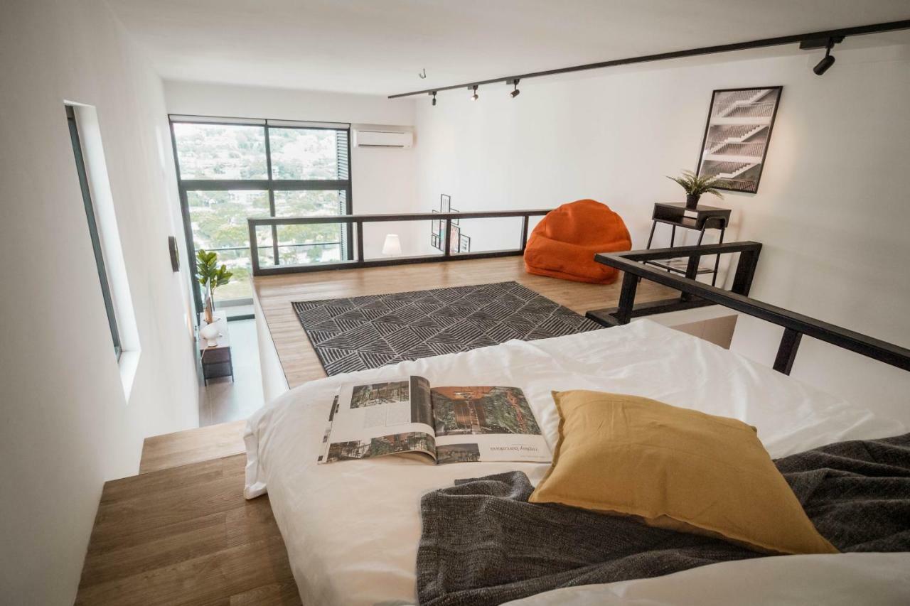 Est Suites Bangsar By Airhost クアラルンプール エクステリア 写真