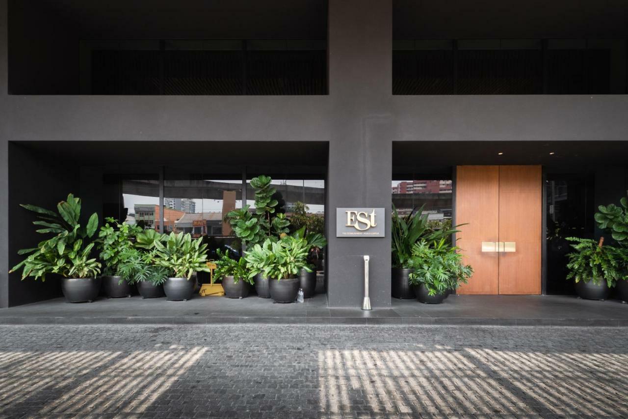 Est Suites Bangsar By Airhost クアラルンプール エクステリア 写真