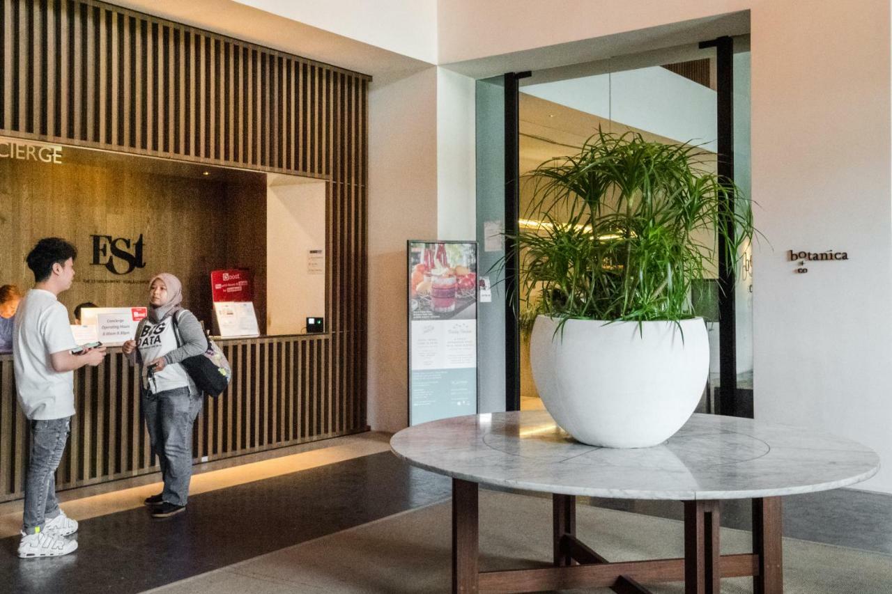 Est Suites Bangsar By Airhost クアラルンプール エクステリア 写真
