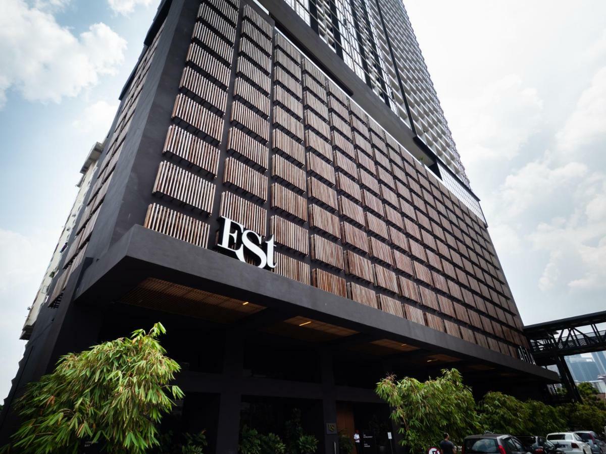 Est Suites Bangsar By Airhost クアラルンプール エクステリア 写真